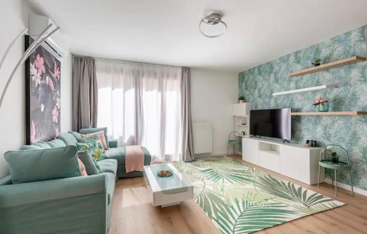 Kazinczy #freeparking Apartman *